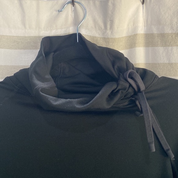 Nike Pro dri-fit Size M, Black with cowl neck that cinches. - Picture 2 of 4